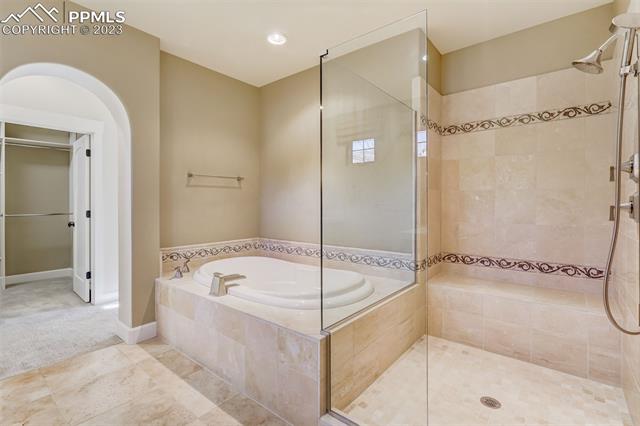 1909 La Bellezza Grove