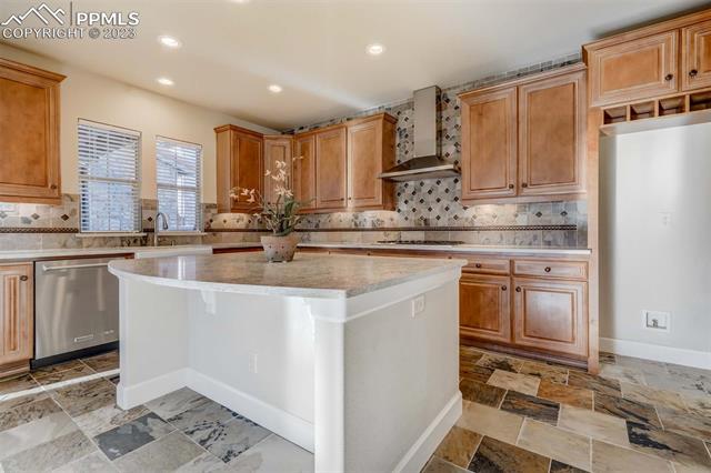 1909 La Bellezza Grove