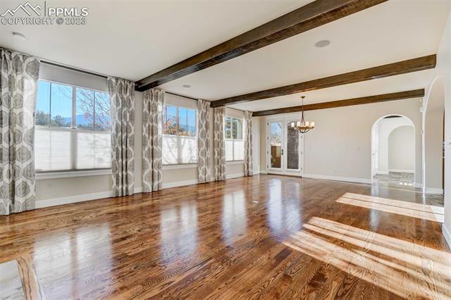 1909 La Bellezza Grove