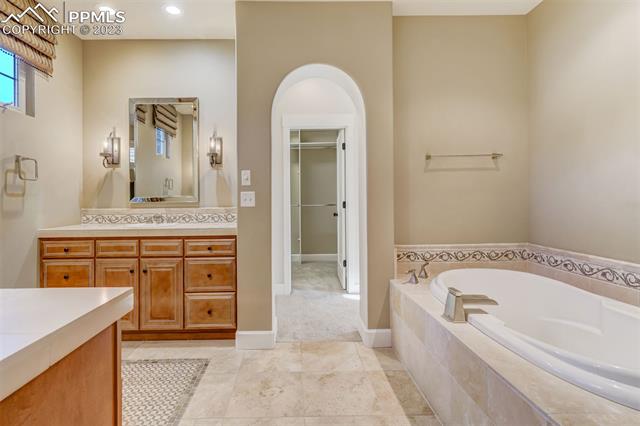 1909 La Bellezza Grove