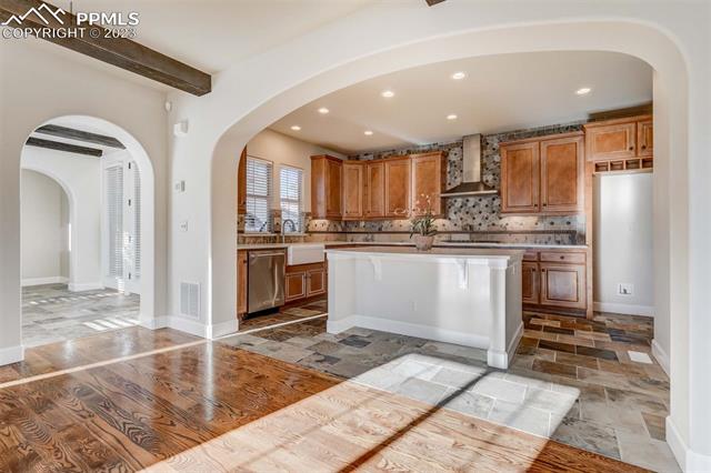 1909 La Bellezza Grove