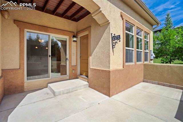 1571 Promontory Bluff View