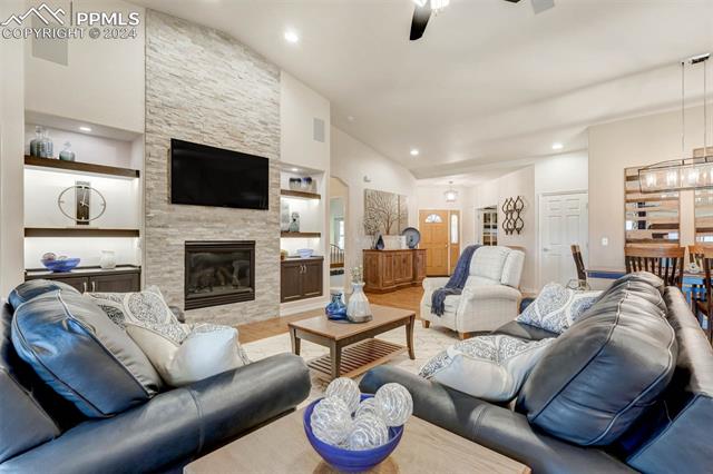 14324 Eagle Villa Grove