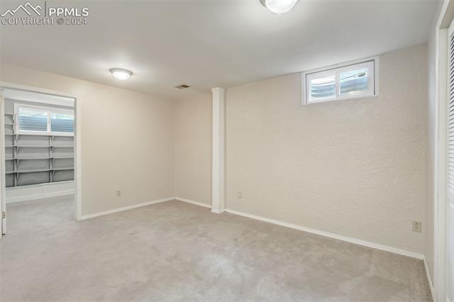 810 Hoorne Avenue