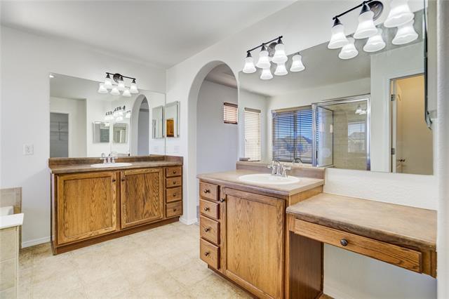 6674 Thistlewood Street