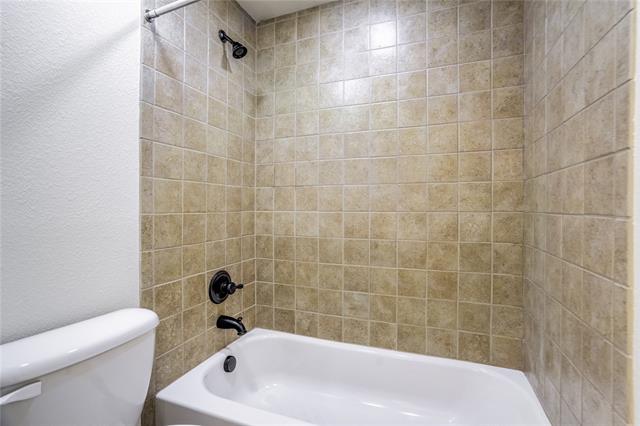 6674 Thistlewood Street