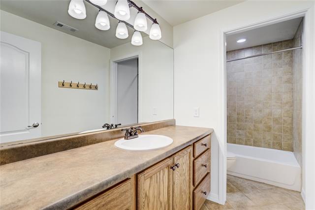 6674 Thistlewood Street