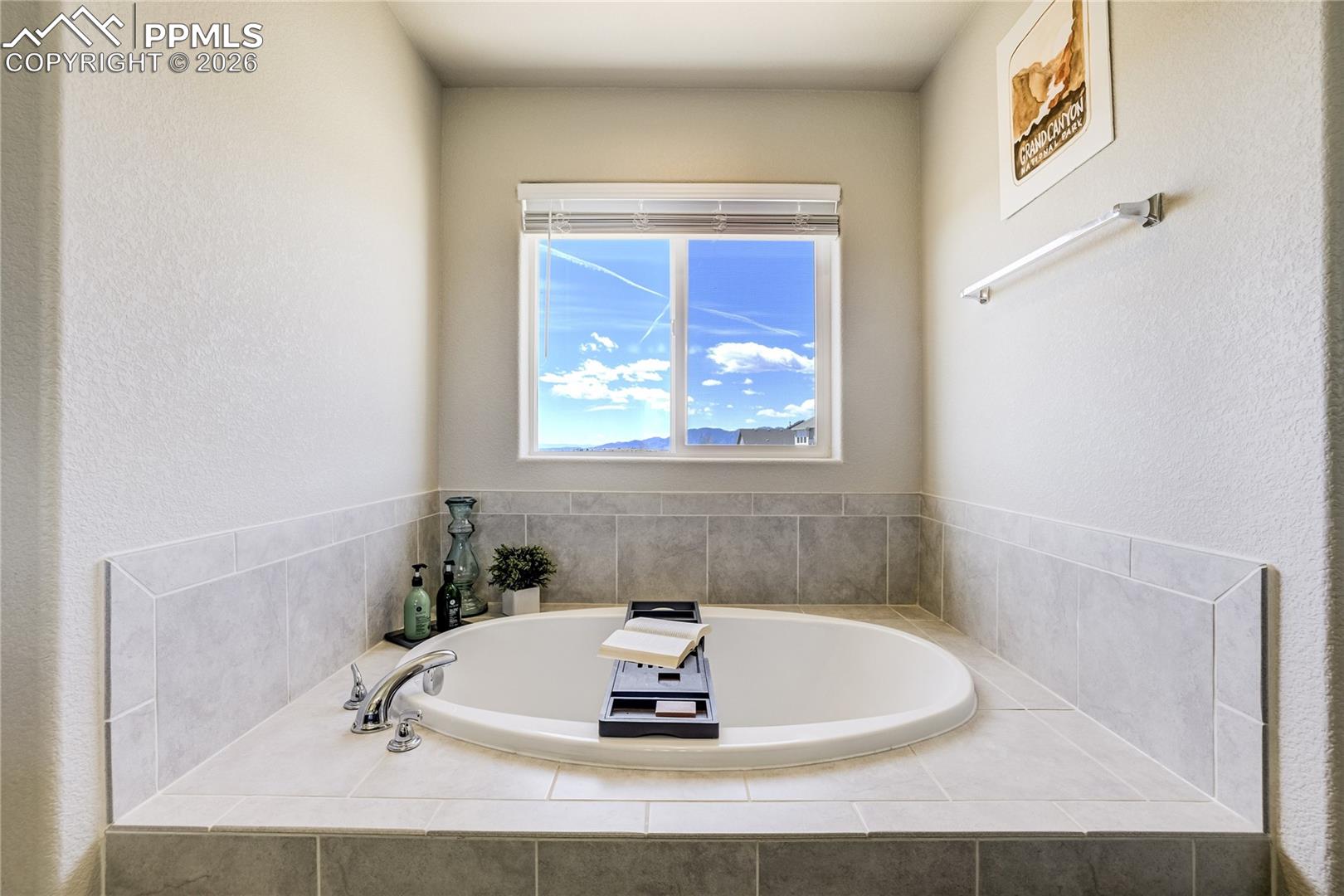 4427 Prairie Agate Drive
