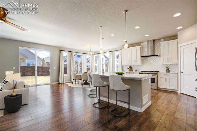 3347 Golden Meadow Way