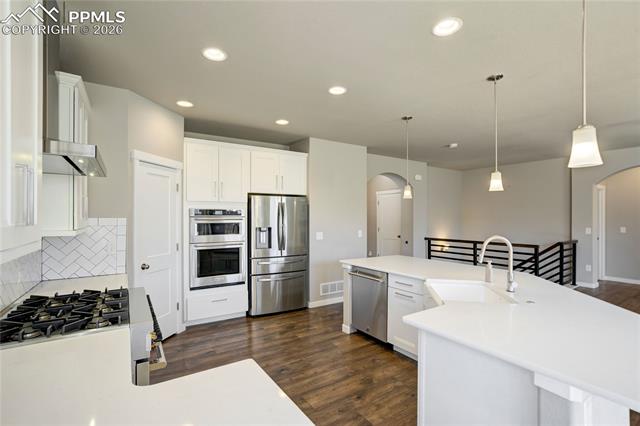 3347 Golden Meadow Way