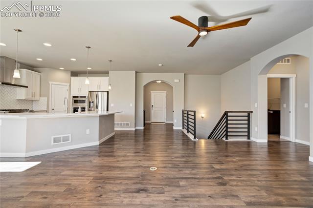 3347 Golden Meadow Way