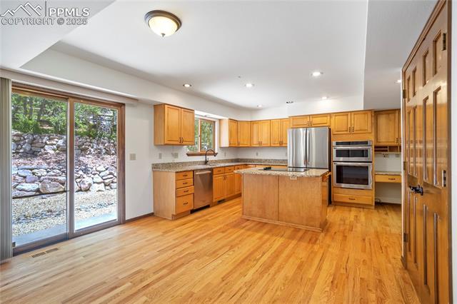 1325 Golden Hills Road