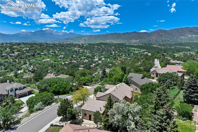 1325 Golden Hills Road