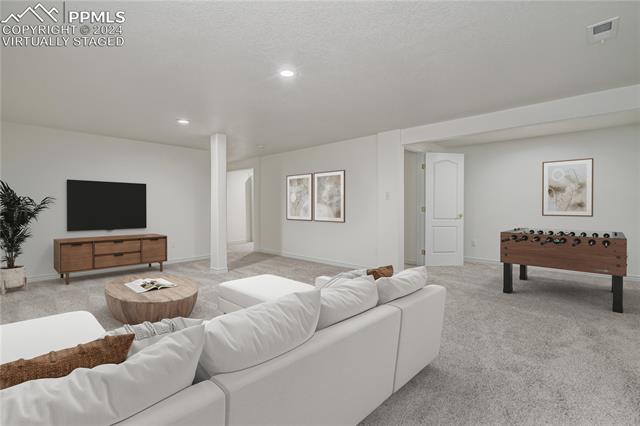 4430 Songglen Circle