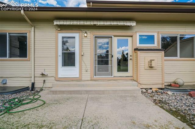 4430 Songglen Circle