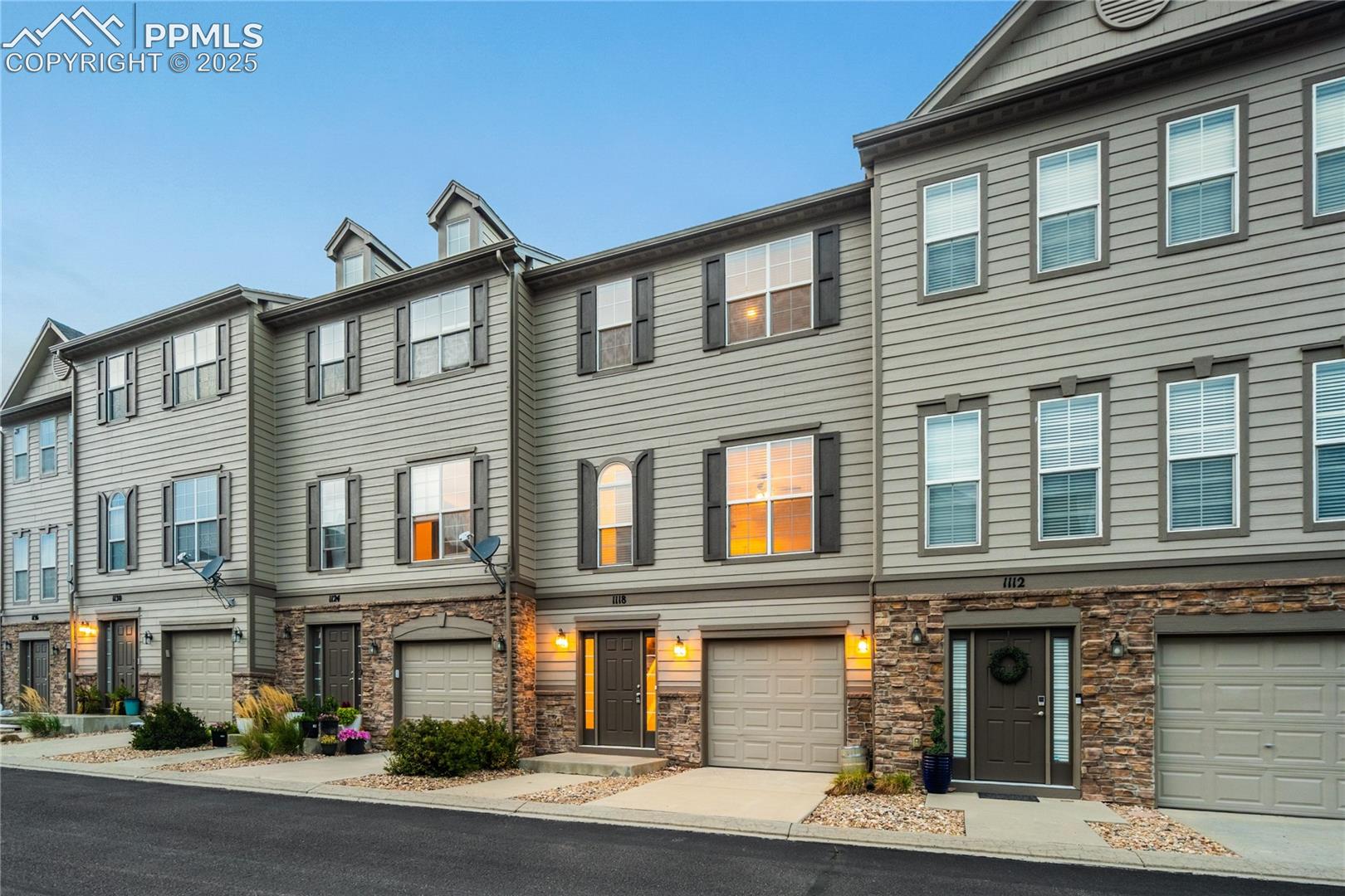 1118 Walters Point