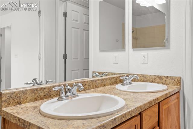 1118 Walters Point