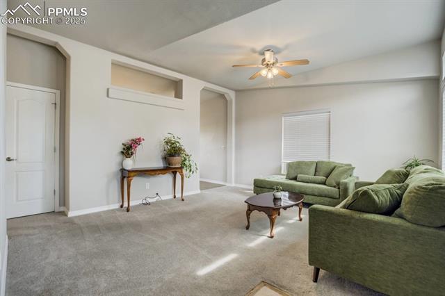 4536 Gray Fox Heights