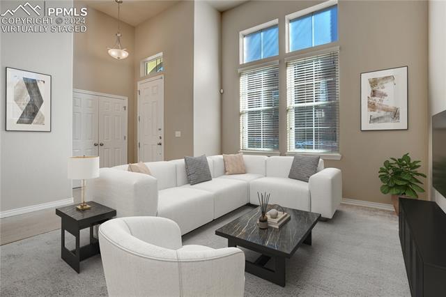 3323 Gladstone Creek Point