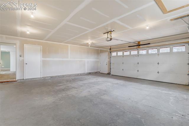 12725 Porcupine Lane