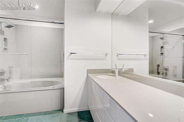 12725 Porcupine Lane