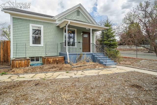 926 E San Miguel Street