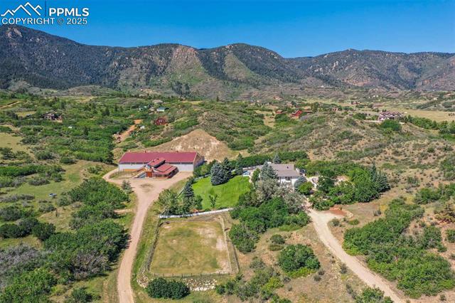 3572 White Bear Point
