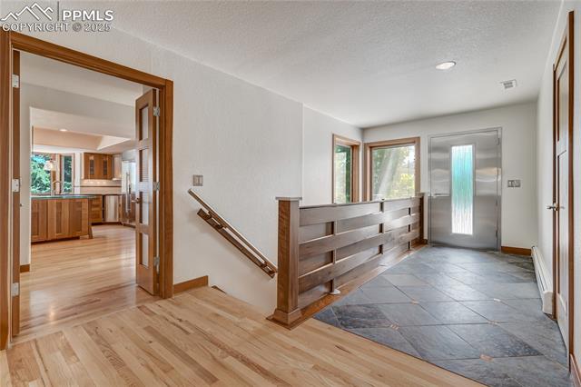 3572 White Bear Point