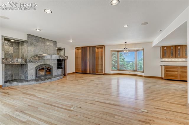 3572 White Bear Point