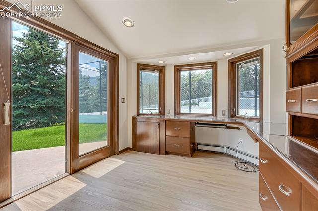 3572 White Bear Point