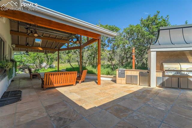 3572 White Bear Point