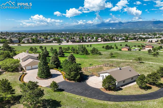 15635 Kingswood Drive