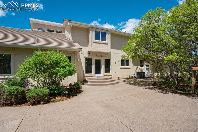 15635 Kingswood Drive