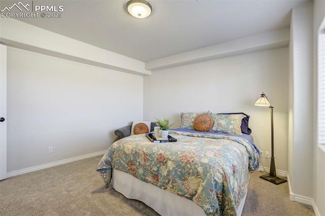 1944 Queens Canyon Court