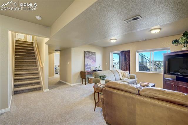 1944 Queens Canyon Court