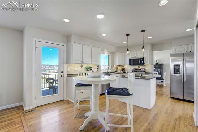 1944 Queens Canyon Court