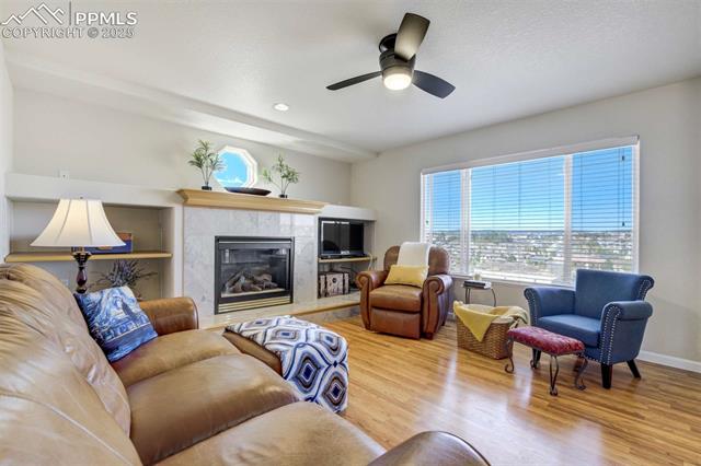 1944 Queens Canyon Court