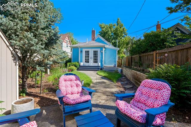321 E Willamette Avenue