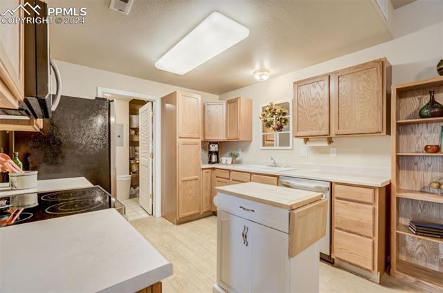 3020 Mandalay Grove 2