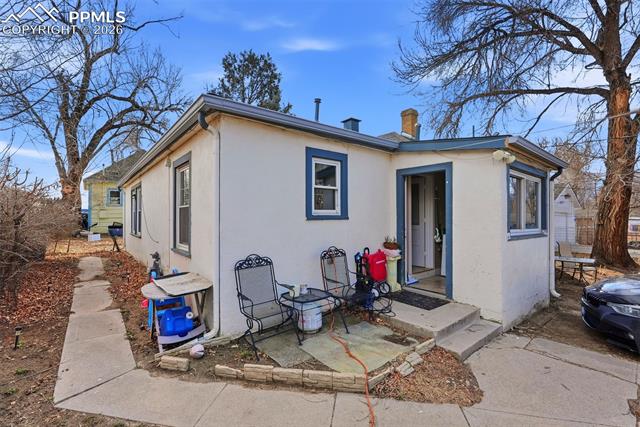 936 E Moreno Avenue