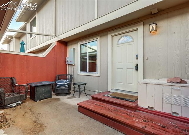 448 W Rockrimmon Boulevard E