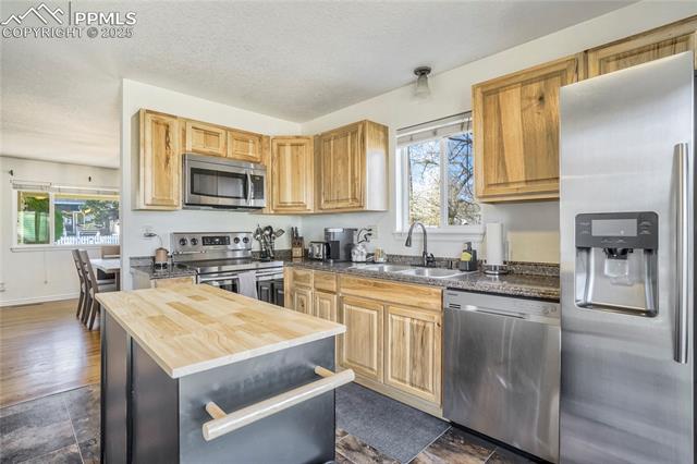 1633 N Chestnut Street