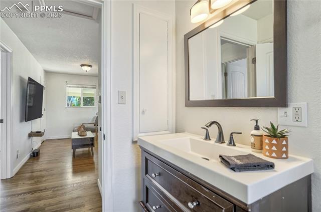 1633 N Chestnut Street