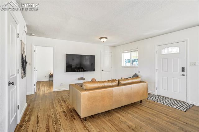 1633 N Chestnut Street