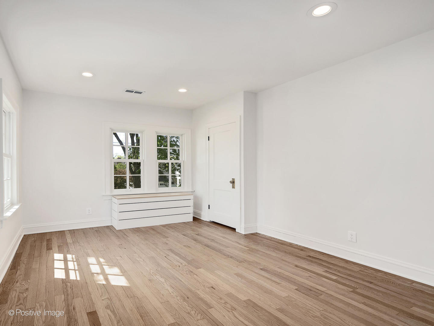 117 W Hickory Street