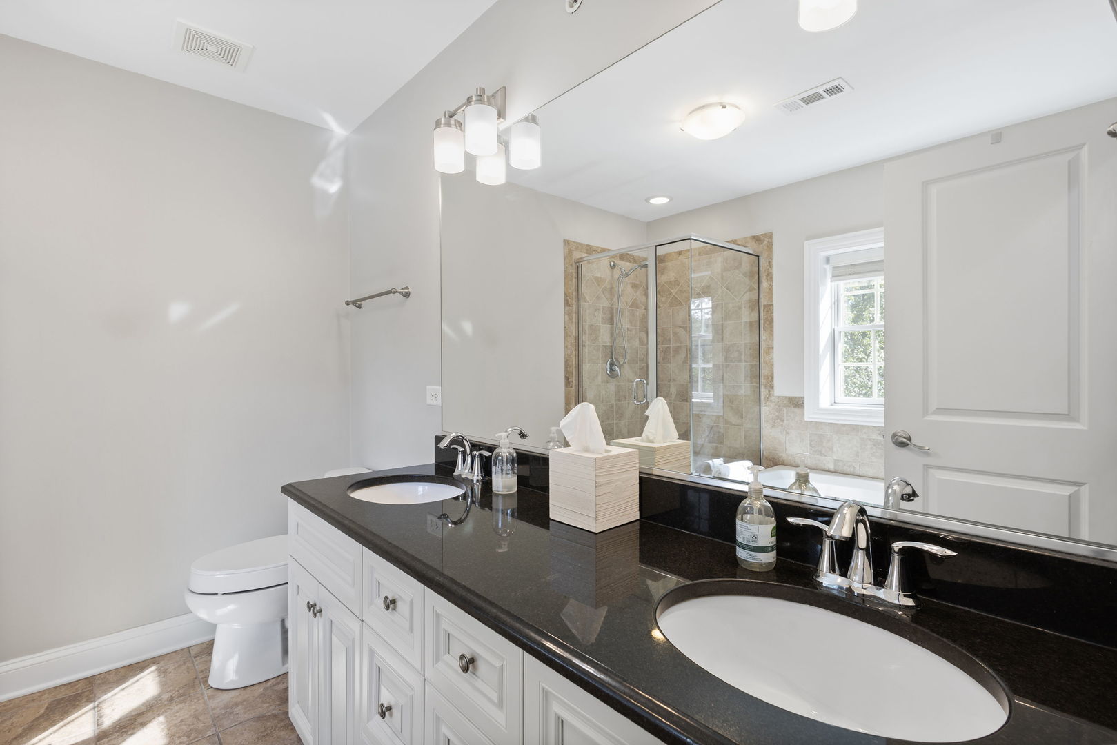 1205 CHARLESTON Court Unit: 1205