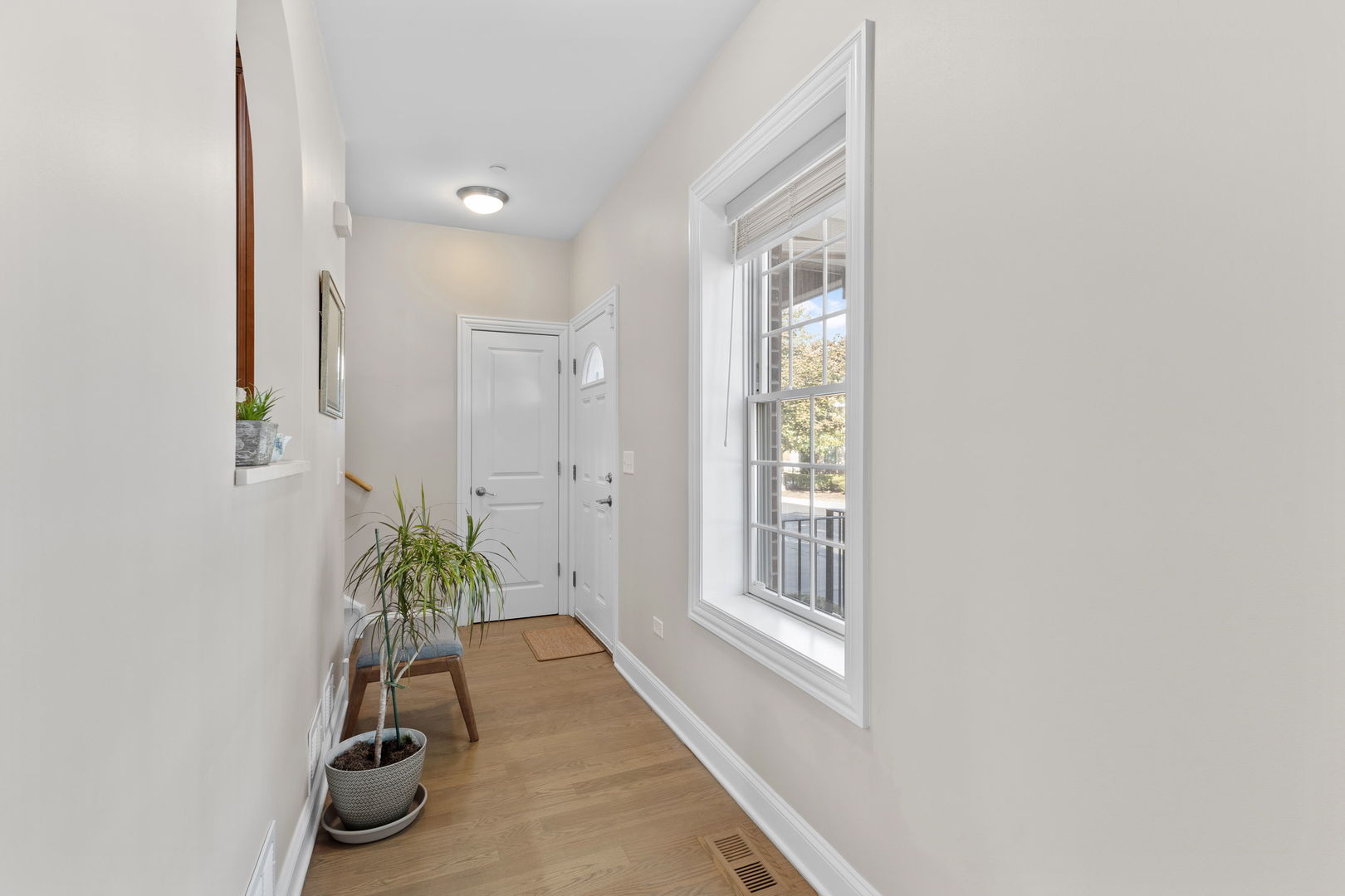 1205 CHARLESTON Court Unit: 1205