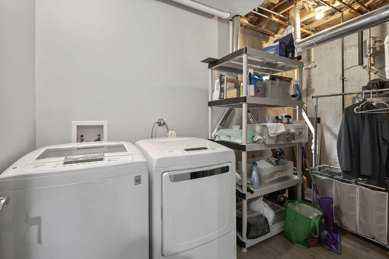 1205 CHARLESTON Court Unit: 1205