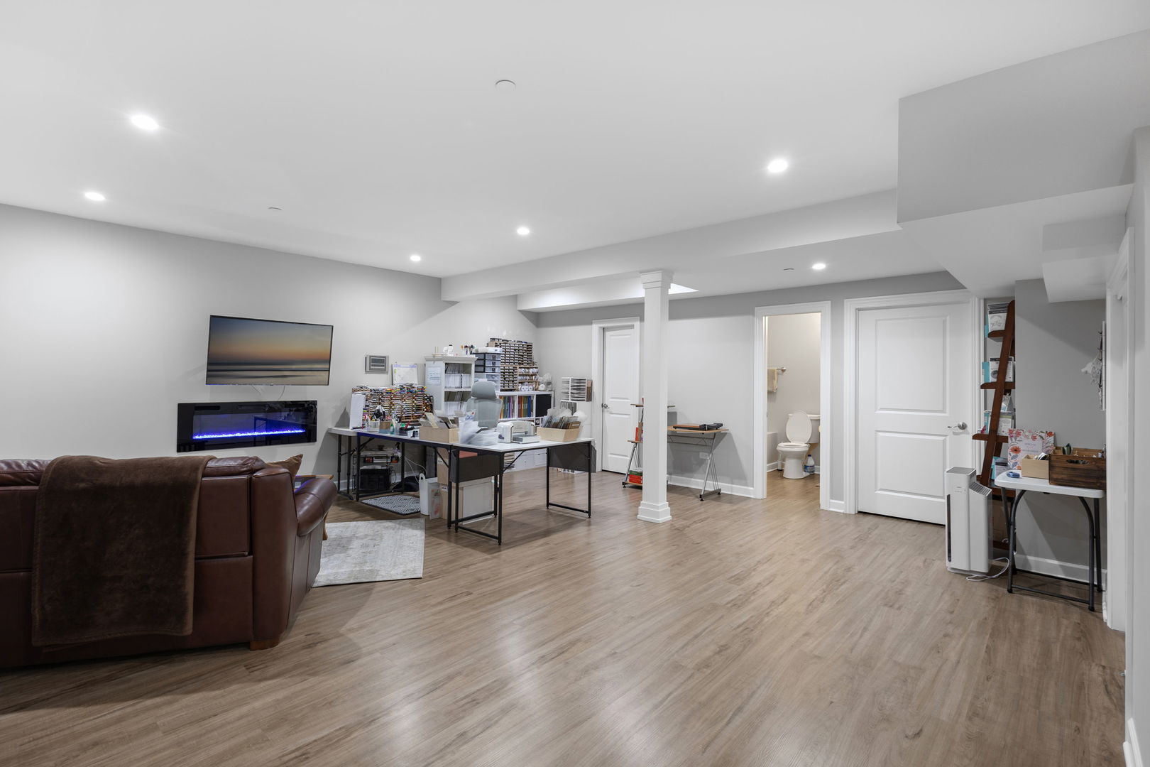 1205 CHARLESTON Court Unit: 1205