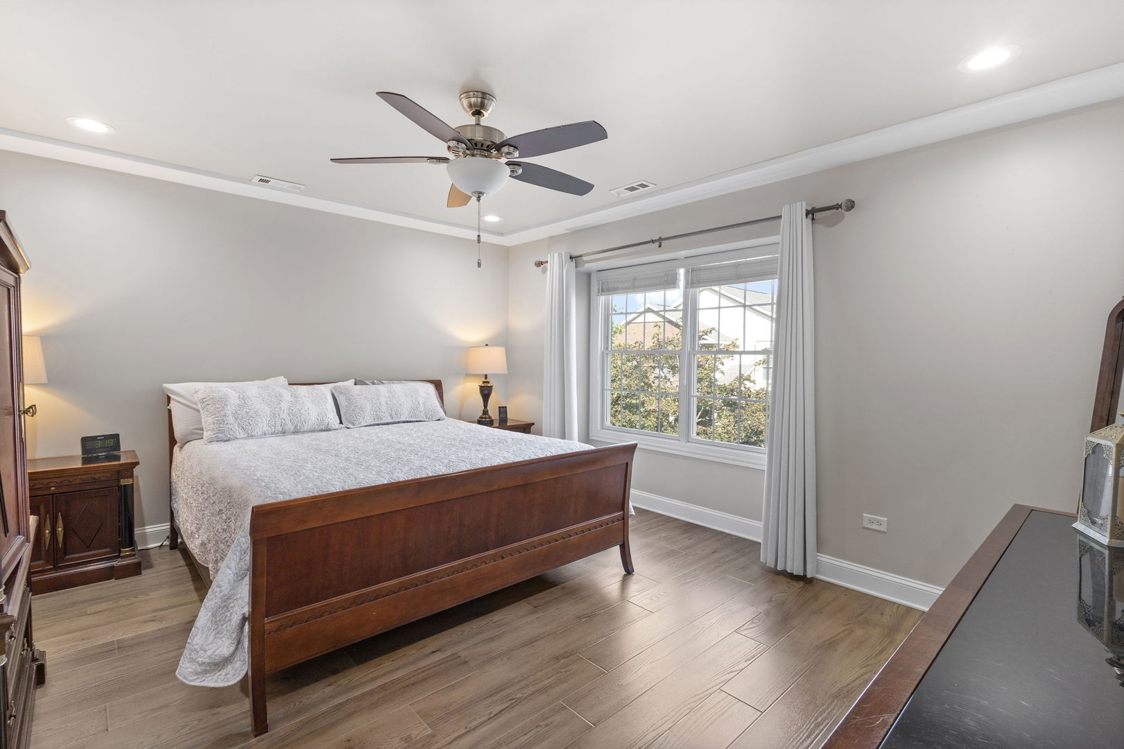 1205 CHARLESTON Court Unit: 1205